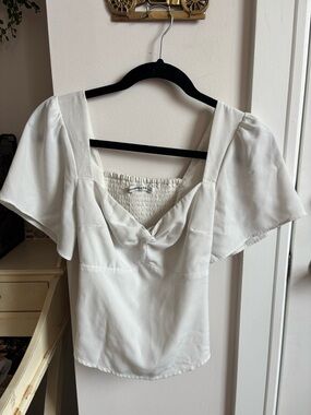 Abercrombie & Fitch White Flutter Sleeve V-Neck Women's Top